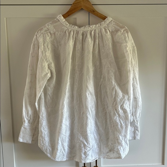 MNG Mango Elegant White Lacy Button up Embroidered Cotton Blouse Size Medium 8 - Picture 4 of 12